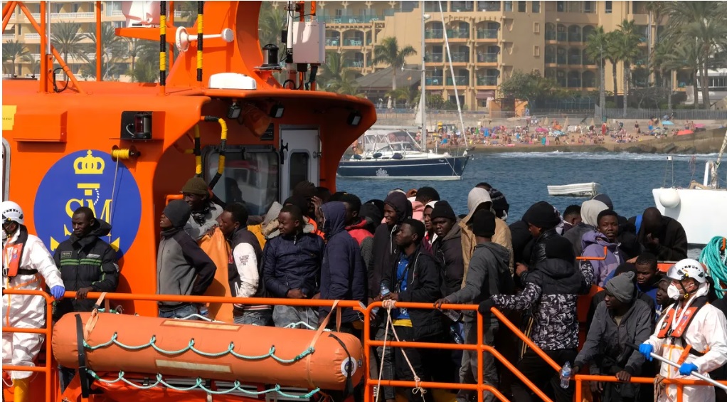 Dos pateras, con 127 migrantes, rescatadas por Salvamento en Arguineguín