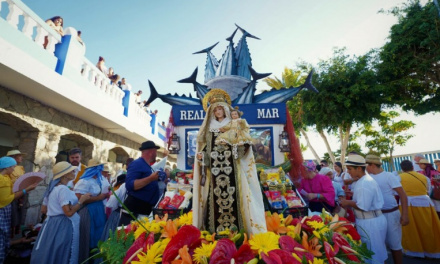 La Romería-Ofrenda a la Virgen del Carmen llena las calles de Arguineguín de tradición canaria