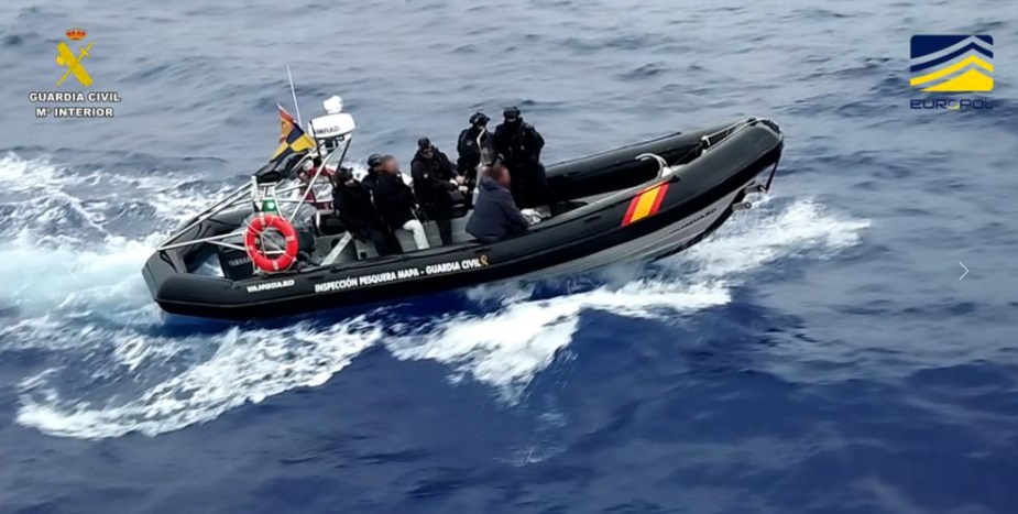Interceptado un velero que transportaba 700 kilos de cocaína con destino a Gran Canaria