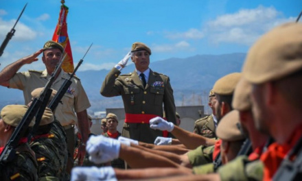 El General de Brigada Esteban Cabrejos, jefe de la Brigada «Canarias XVI» y Comandante Militar de Las Palmas