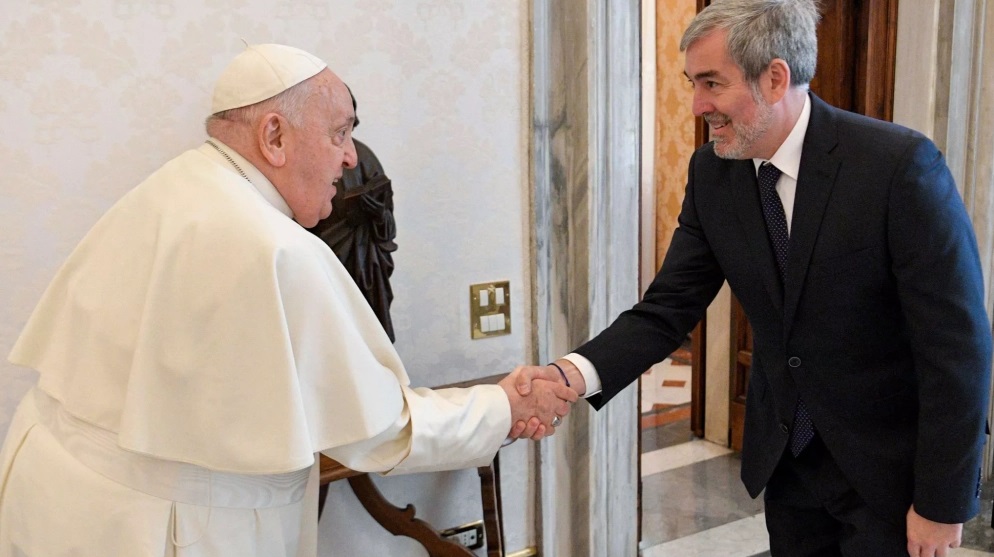 Clavijo: «El Papa Francisco agradece al pueblo canario su acogida a los migrantes»