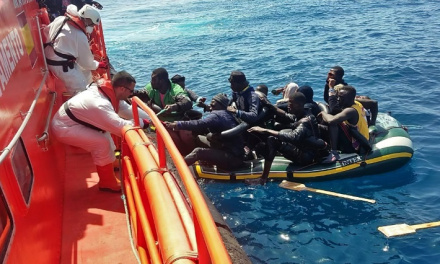 La inmigración marroquí y subsahariana que no cesa: 15.892 ilegales han llegado a Canarias desde enero