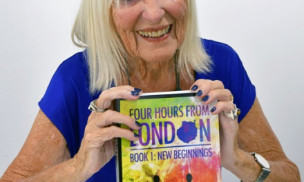 «A cuatro horas de Londres», una novela de Jeannie van Rompaey escrita en Maspalomas