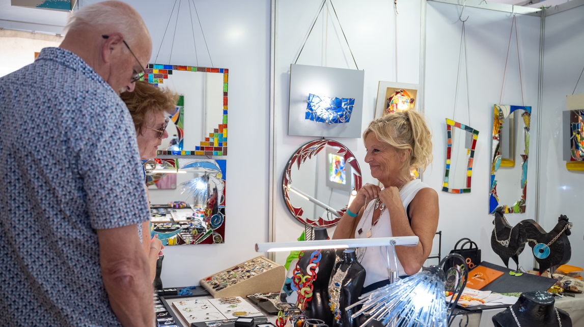 La XL Feria de Artesanía de Canarias exhibe sus mejores galas en Maspalomas