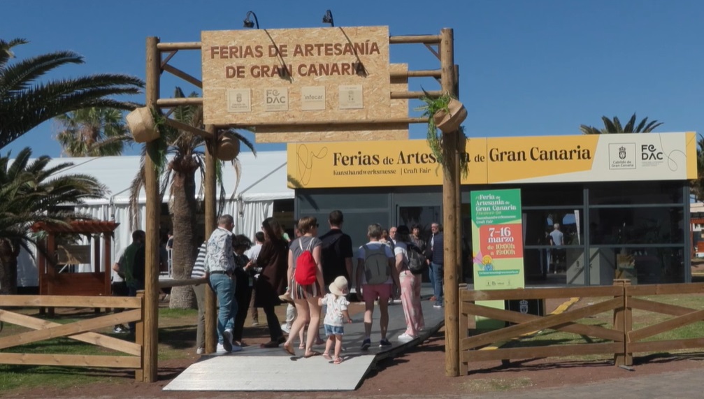 Maspalomas luce con la Feria de Artesanía «Gran Canaria Primavera»