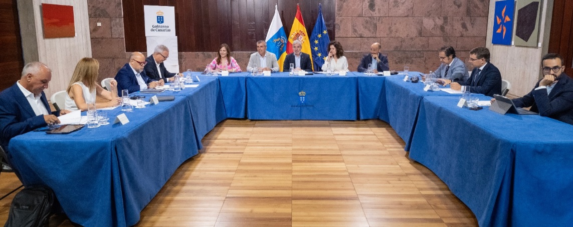 El Gobierno de Canarias anuncia una ofensiva política y jurídica por una financiación justa para las islas