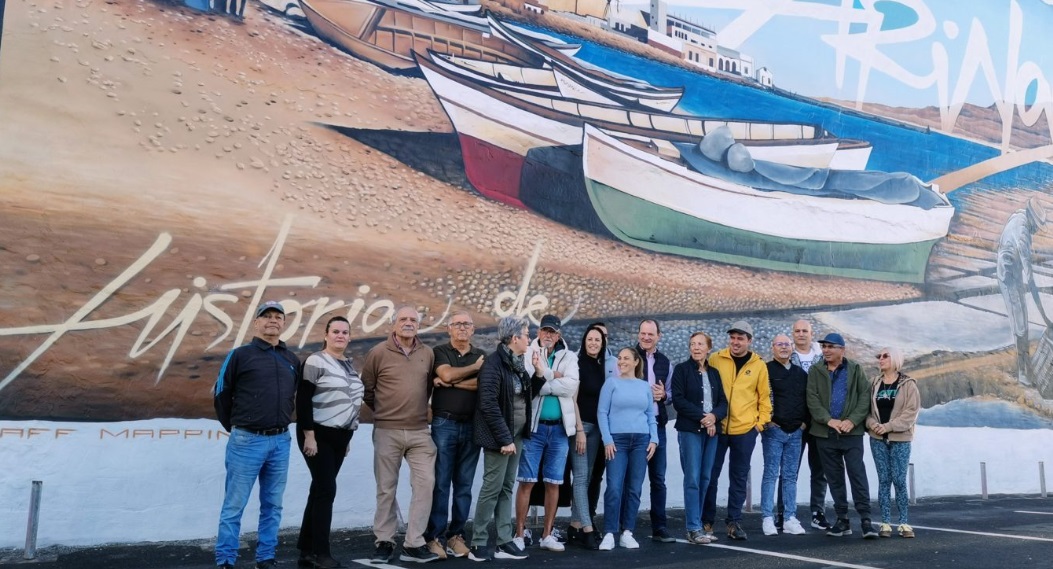 Un nuevo mural en Arinaga refleja su pasado costero