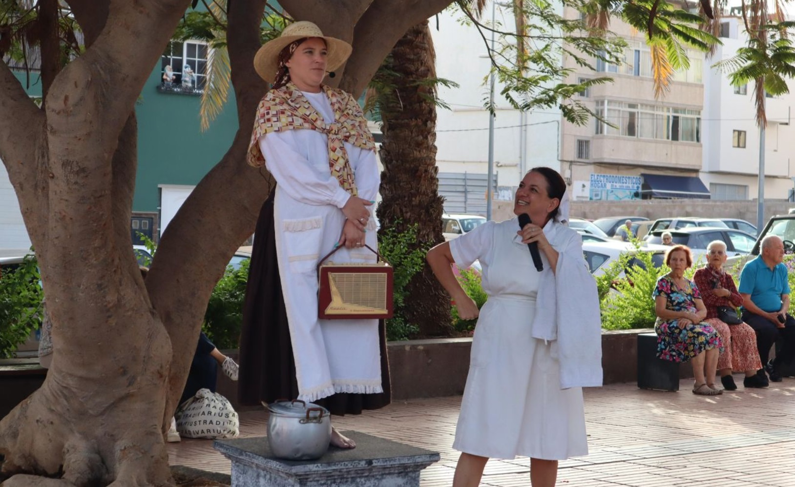 Representación teatralizada de los oficios tradicionales de El Tablero