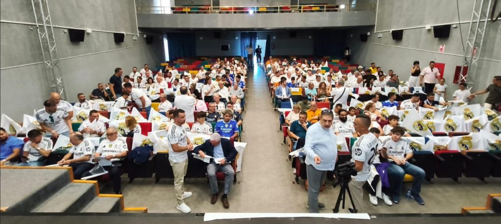 Celebración del 25 aniversario de la Peña Madridista Los Vegueros en Maspalomas